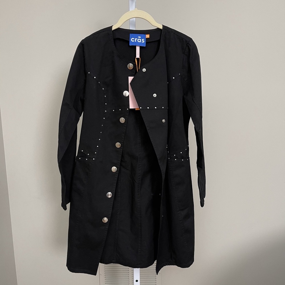 Cras Top can be worn as a dress or jacket